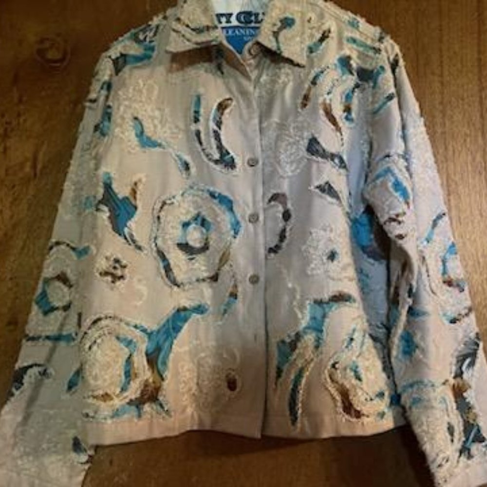 COLDWATER CREEK Jacket aqua blue and tan size small, lined beads button front